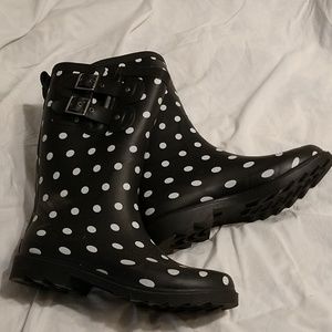 New without tags rain boots